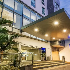 4* Hotel Express By Marriott Colombia